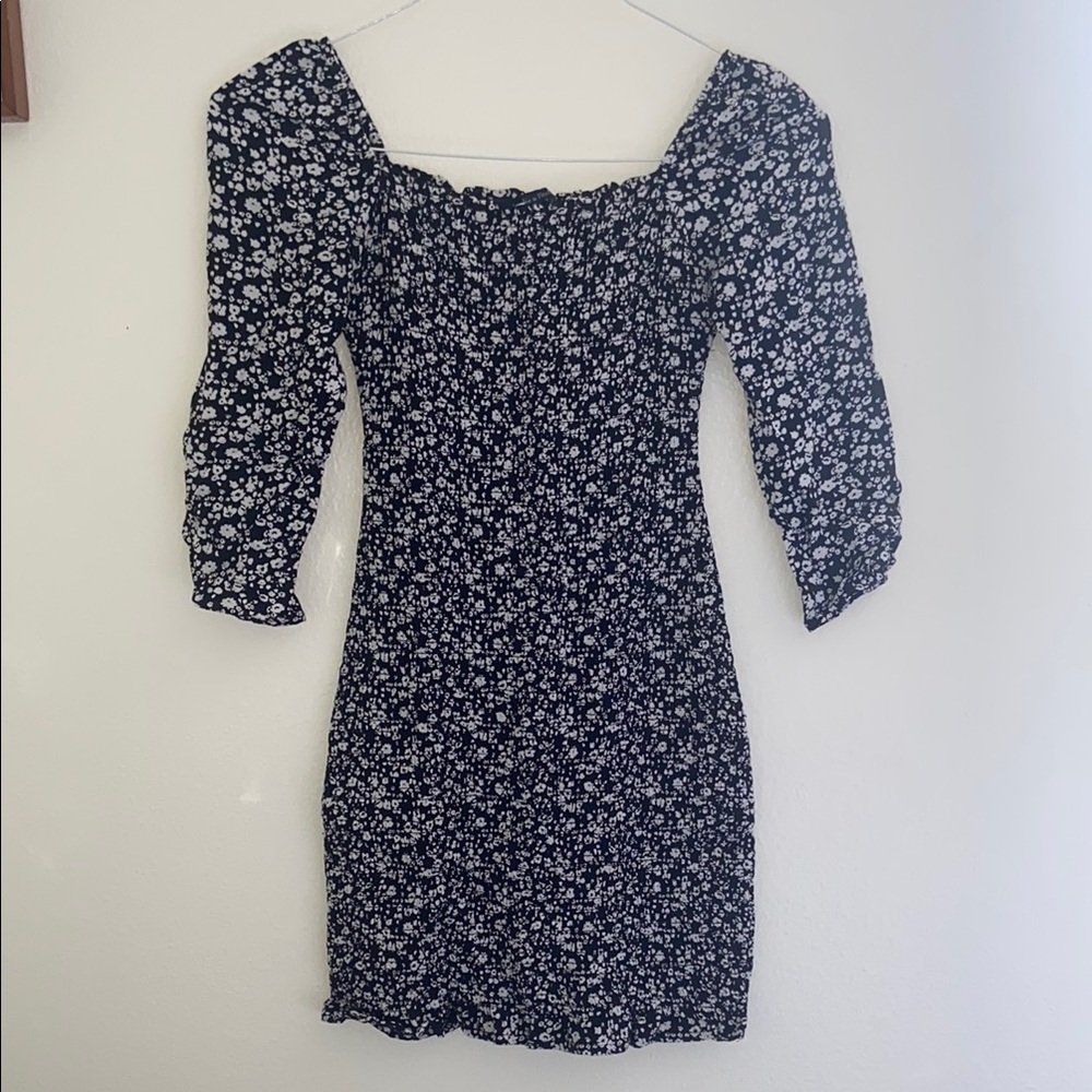 Abercrombie & Fitch Ruched Floral Black and White Puff Sleeve Mini Dress